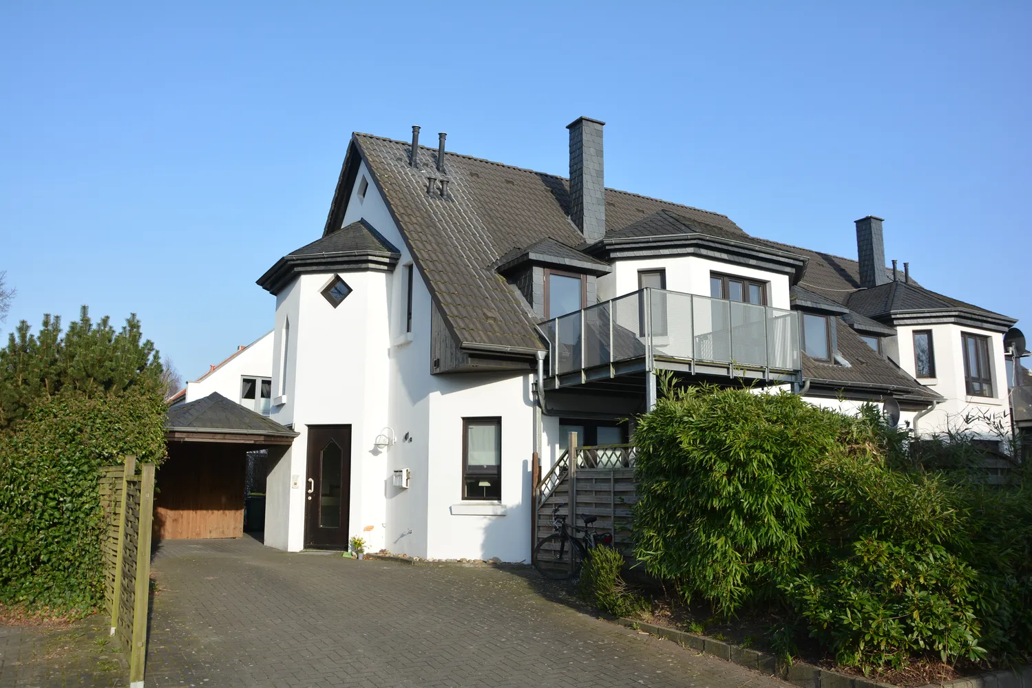 4 Zimmer Wohnung mit 100 m² in Oldenburg – Bild 1
