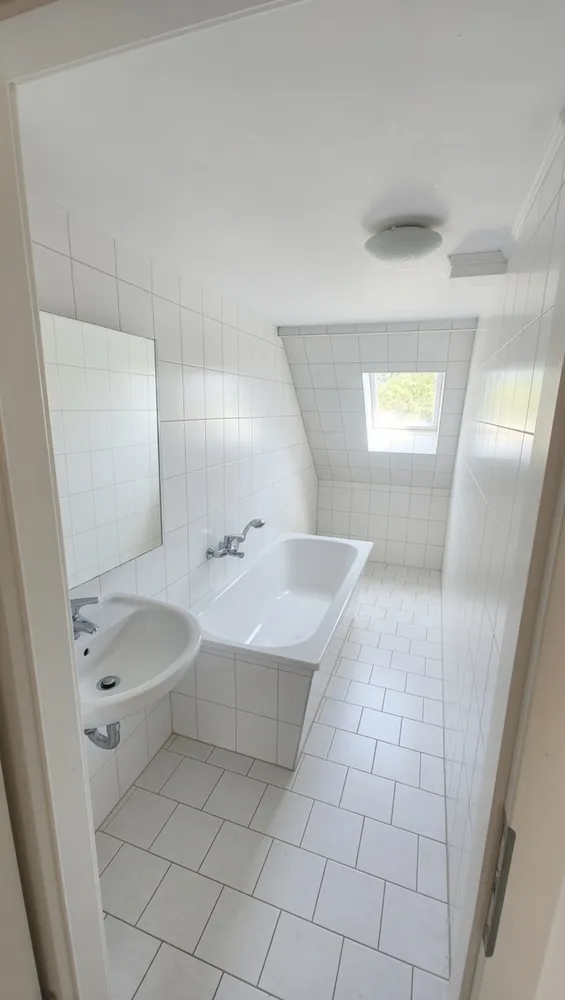 2 Zimmer Wohnung mit 56 m² in Halle (Saale) – Bild 4