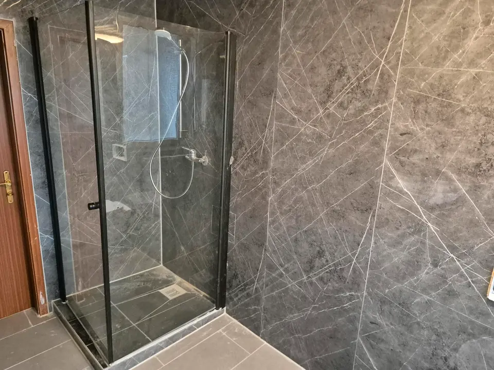 8 Zimmer Wohnung mit 150 m² in Bremen – Bild 10