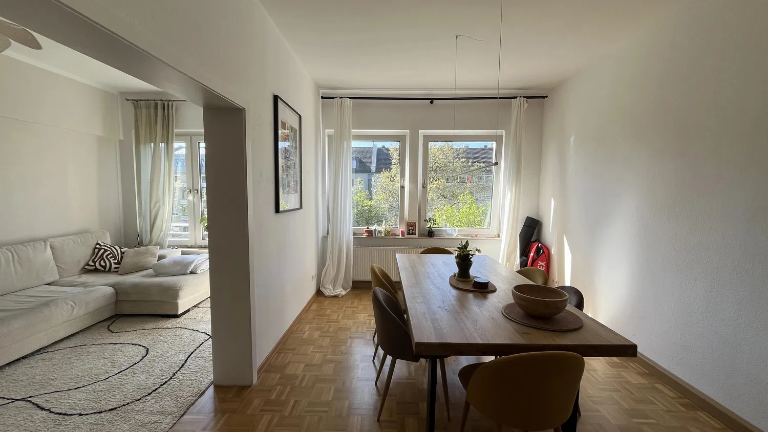 4 Zimmer Wohnung mit 100 m² in Köln – Bild 2