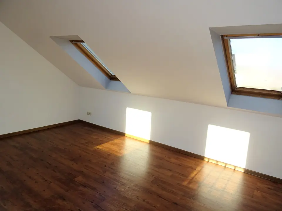 5 Zimmer Wohnung mit 145 m² in Werdau – Bild 6
