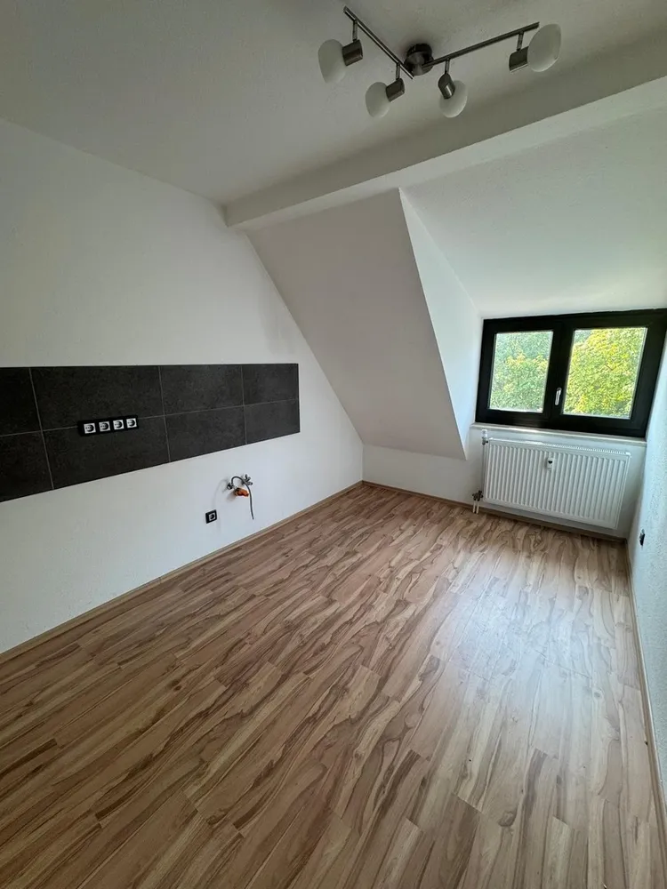 5 Zimmer Wohnung mit 110 m² in Regensburg – Bild 2