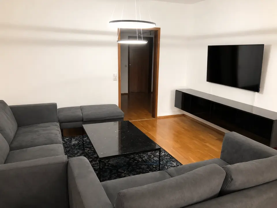 2 Zimmer Wohnung mit 52 m² in Augsburg – Bild 1