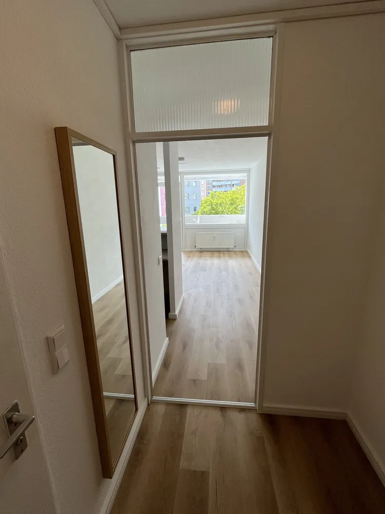 1 Zimmer Wohnung mit 32 m² in Frankfurt am Main – Bild 2