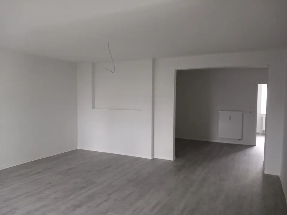 3 Zimmer Wohnung mit 117 m² in Zwickau – Bild 3