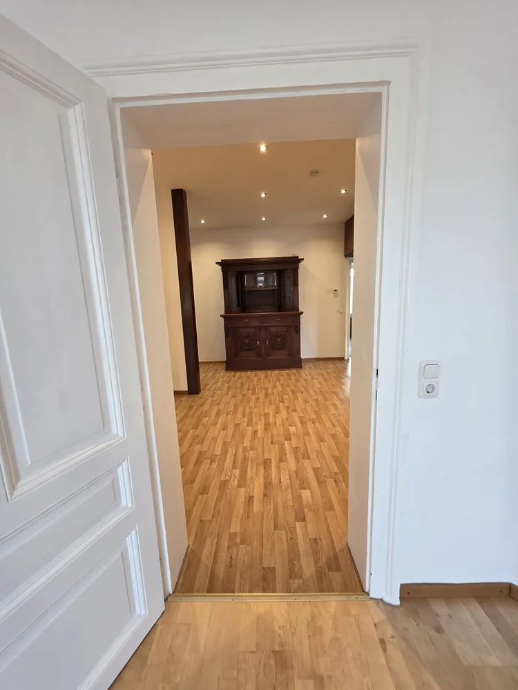 4 Zimmer Wohnung mit 143 m² in Frankfurt am Main – Bild 6
