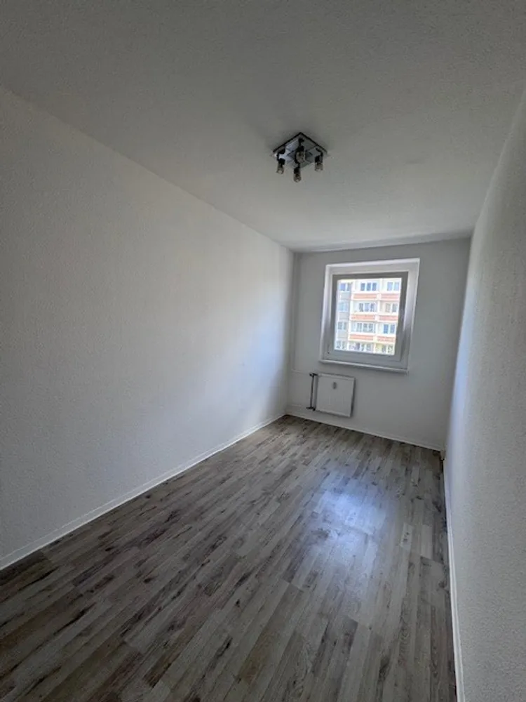 6 room apartment with 122 m² in Aschersleben – Photo 3