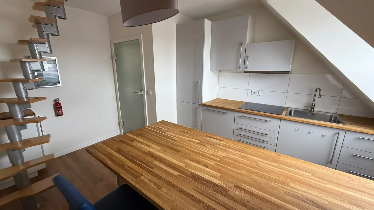 2 Zimmer Wohnung mit 49 m² in Düsseldorf – Bild 6