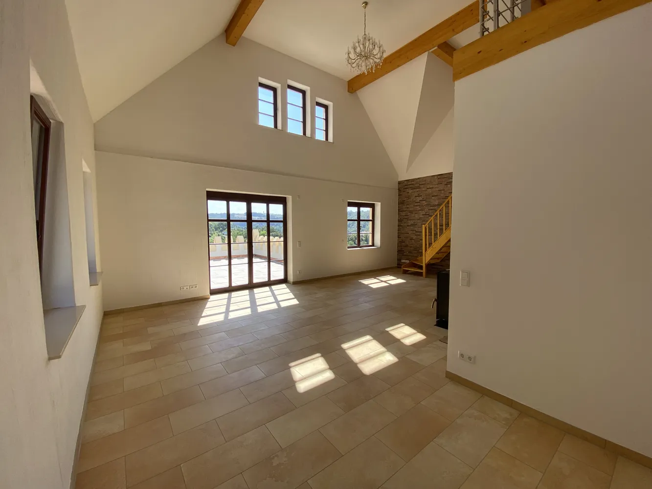 4 Zimmer Wohnung mit 175 m² in Meißen – Bild 2