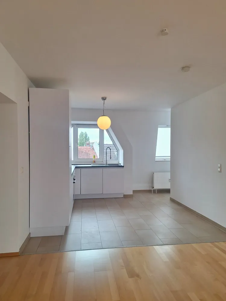 3 Zimmer Wohnung mit 104 m² in Frankfurt am Main – Bild 5