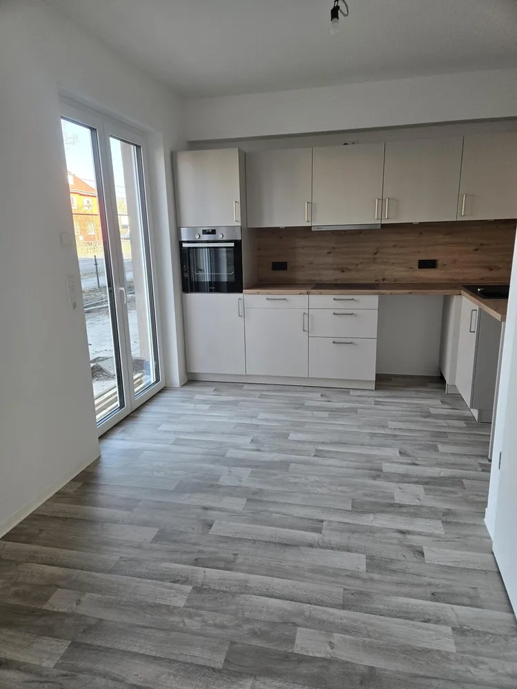 3 room apartment with 80 m² in Berlin – Photo 3