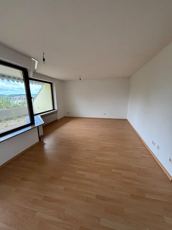 3 Zimmer Wohnung mit 80 m² in Amberg – Bild 2