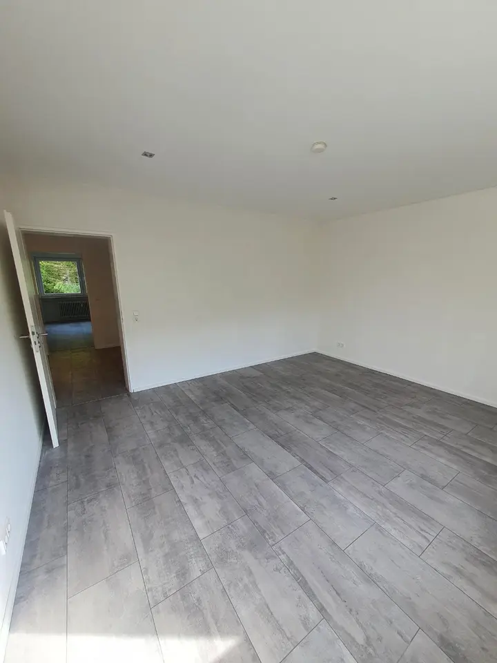 3 Zimmer Wohnung mit 90 m² in Saarbrücken – Bild 1