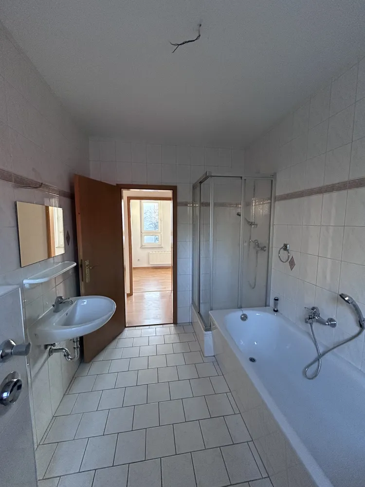 3 Zimmer Wohnung mit 69 m² in Halle (Saale) – Bild 5