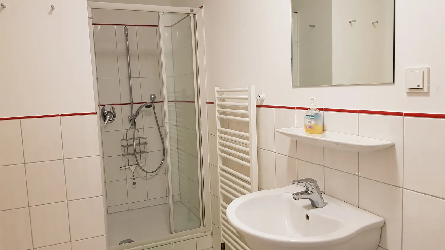 1 Zimmer Wohnung mit 20 m² in Köln – Bild 3