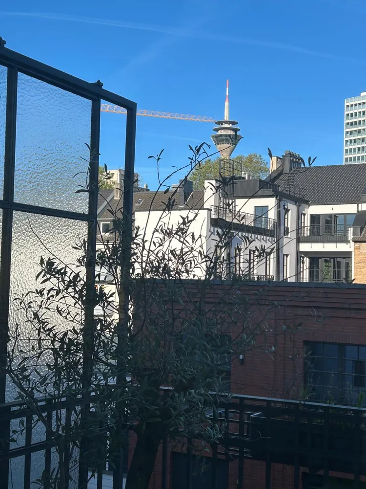 5 room apartment with 172 m² in Düsseldorf – Photo 4