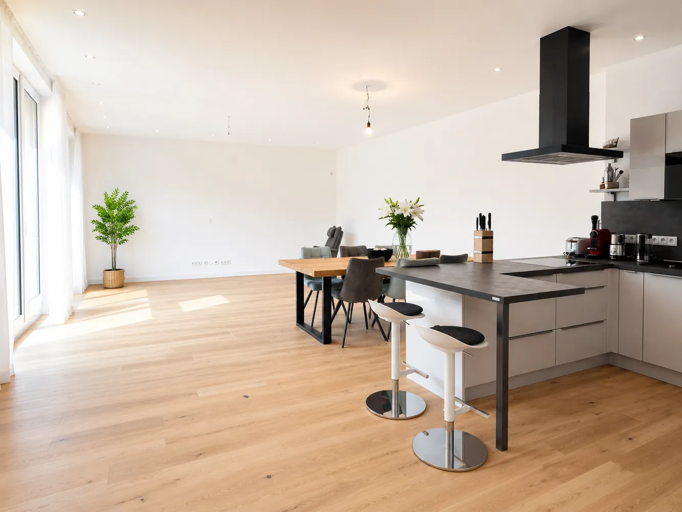 2 room apartment with 67 m² in Magdeburg – Photo 1