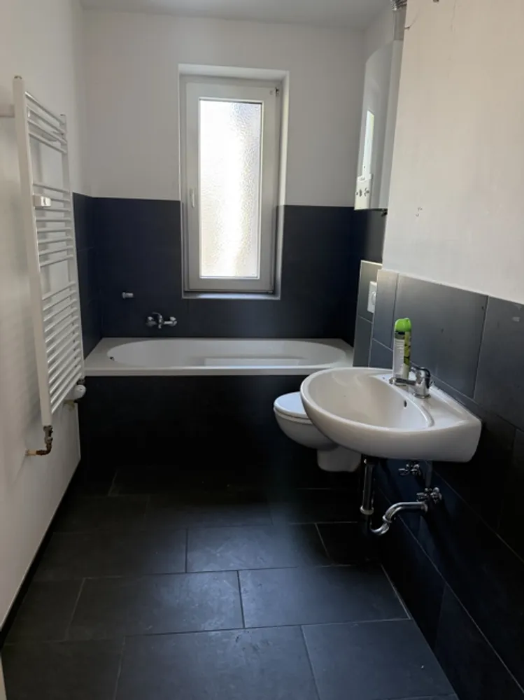 2 Zimmer Wohnung mit 90 m² in Duisburg – Bild 8