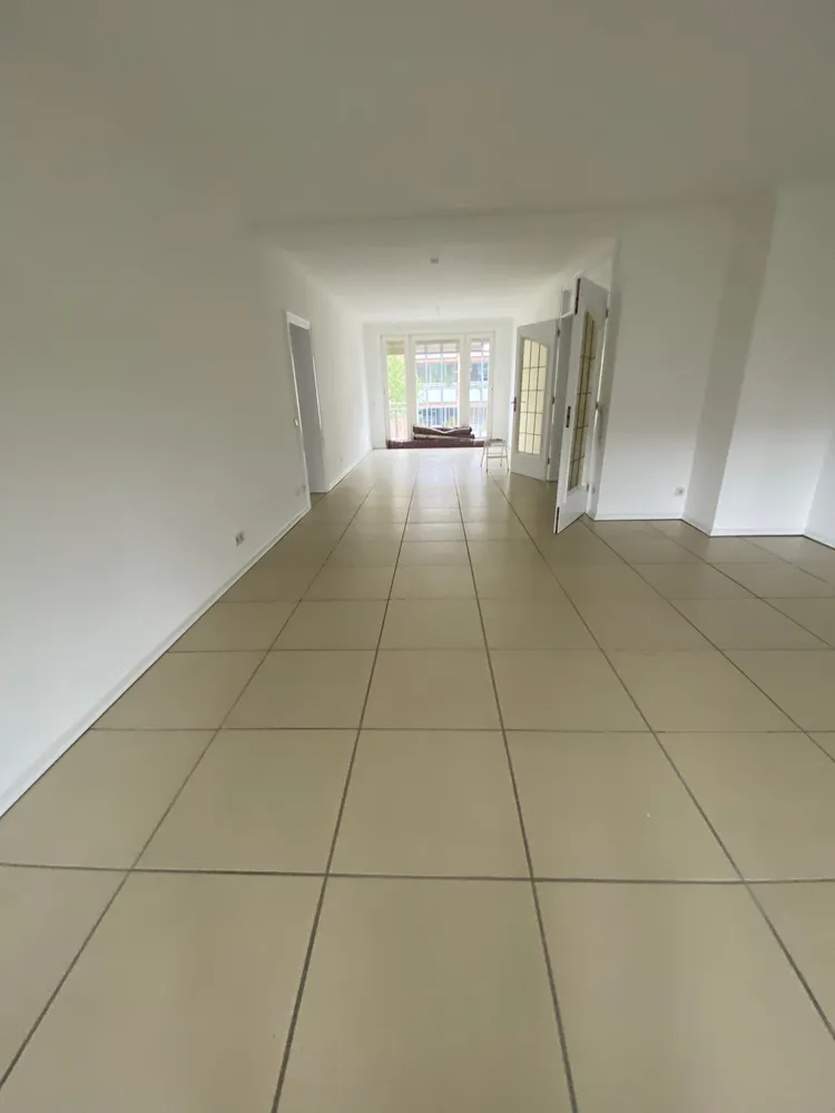 4 room apartment with 116 m² in Düsseldorf – Photo 9