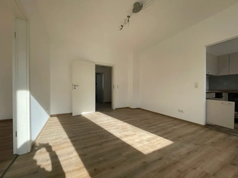 3 Zimmer Wohnung mit 60 m² in Hof – Bild 3
