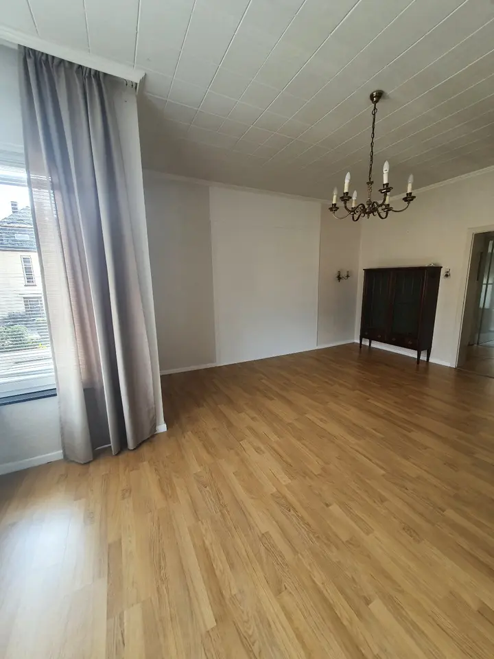 4 Zimmer Wohnung mit 105 m² in Trier – Bild 2