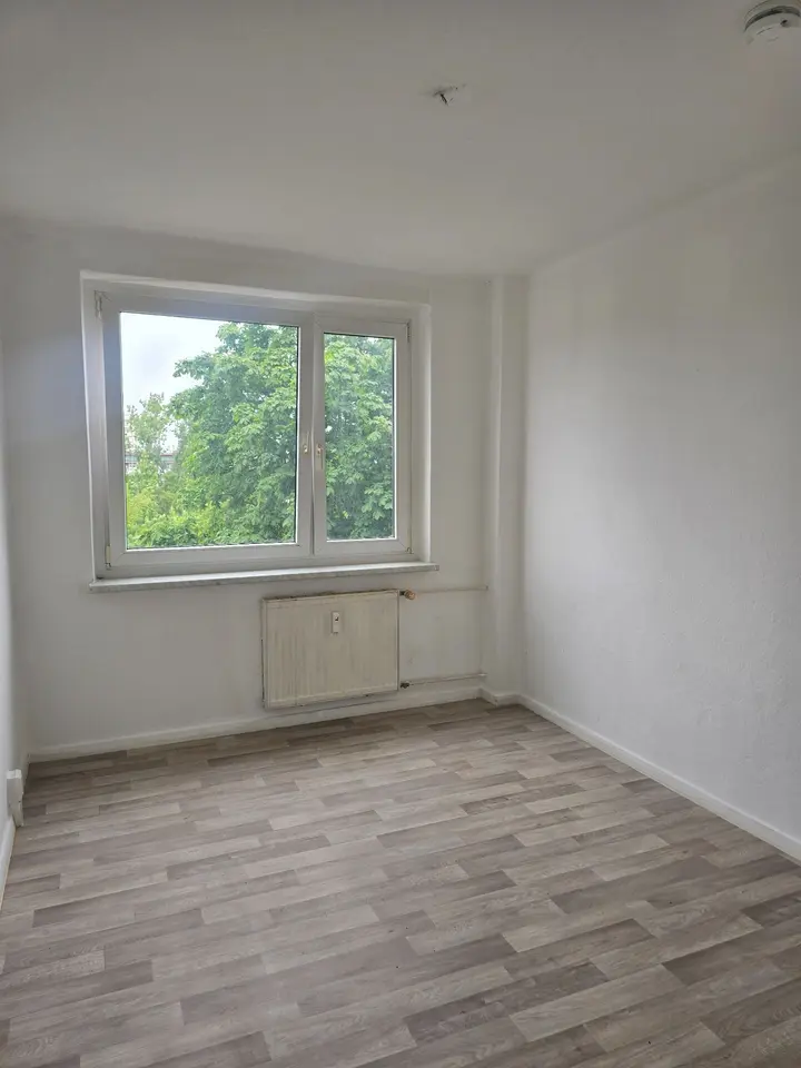 4 Zimmer Wohnung mit 70 m² in Halle (Saale) – Bild 4