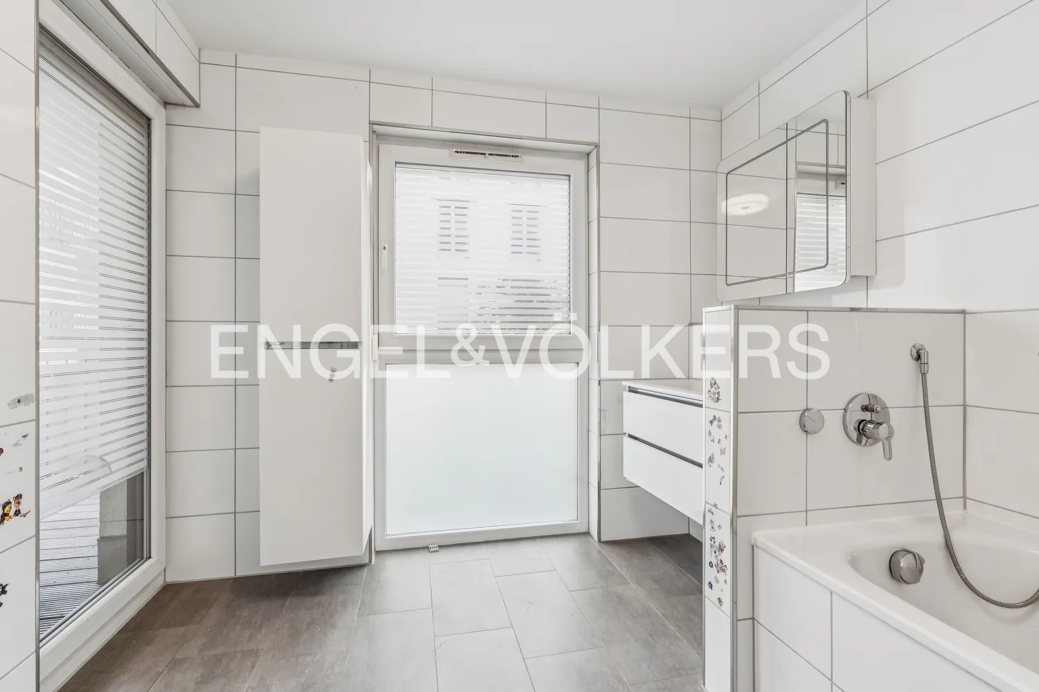 4 Zimmer Wohnung mit 125 m² in Frankfurt am Main – Bild 8