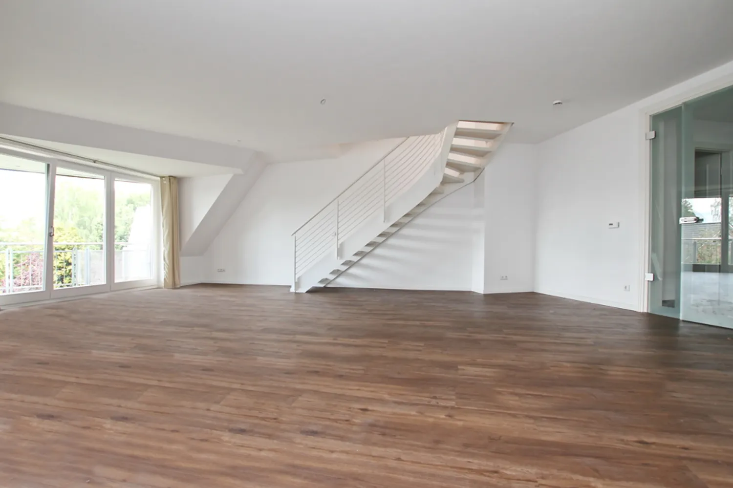 5 Zimmer Wohnung mit 175 m² in Hamburg – Bild 7