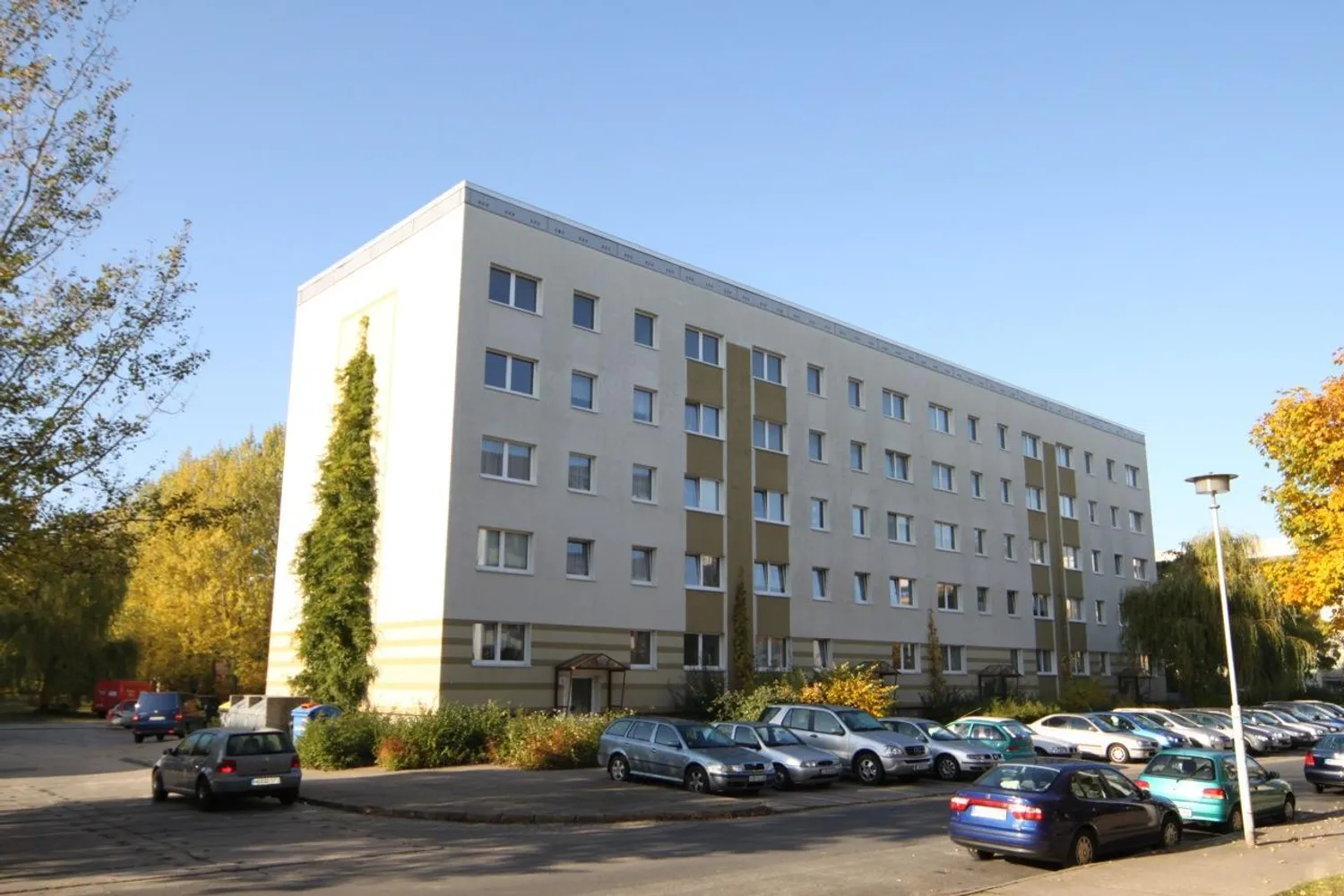 4 Zimmer Wohnung mit 76 m² in Neubrandenburg – Bild 2