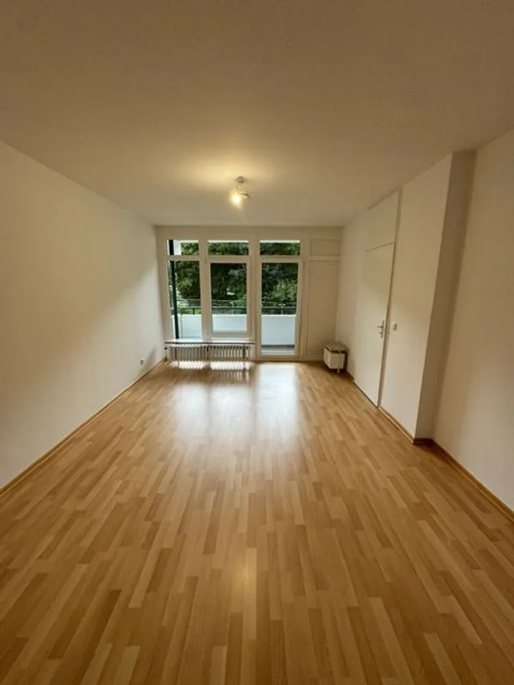 2 Zimmer Wohnung mit 81 m² in Hamburg – Bild 8