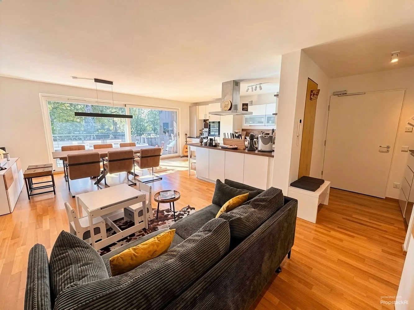 3 Zimmer Wohnung mit 96 m² in Augsburg – Bild 1