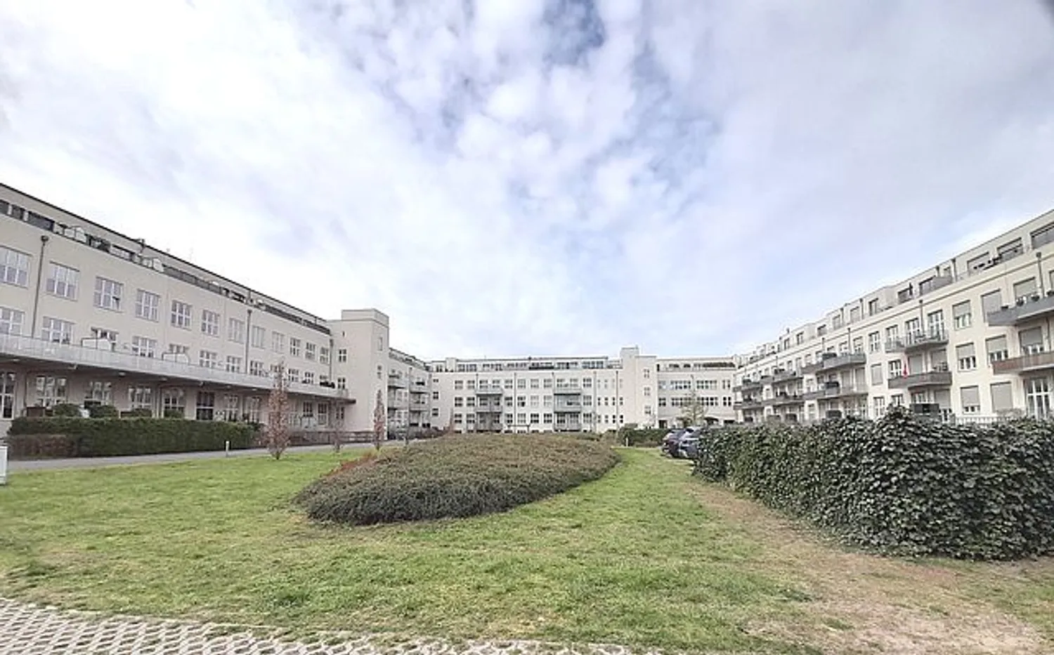 1 Zimmer Wohnung mit 56 m² in Berlin – Bild 10