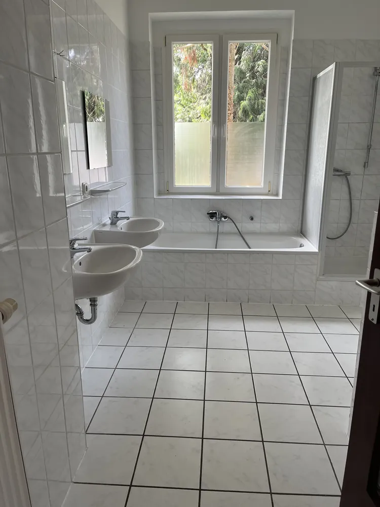 4 room apartment with 100 m² in Cologne – Photo 4