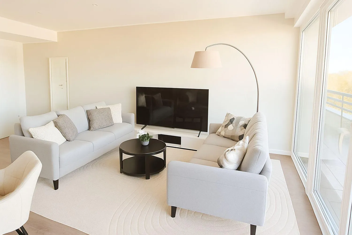 2 Zimmer Wohnung mit 98 m² in Leverkusen – Bild 2