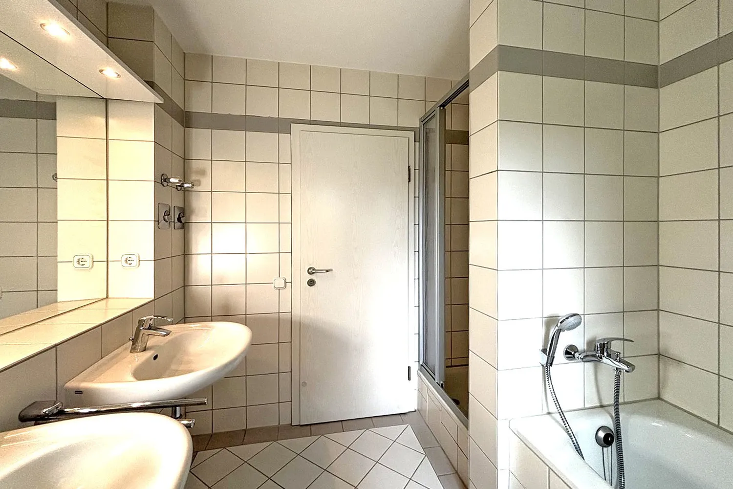 3 Zimmer Wohnung mit 92 m² in Dresden – Bild 3