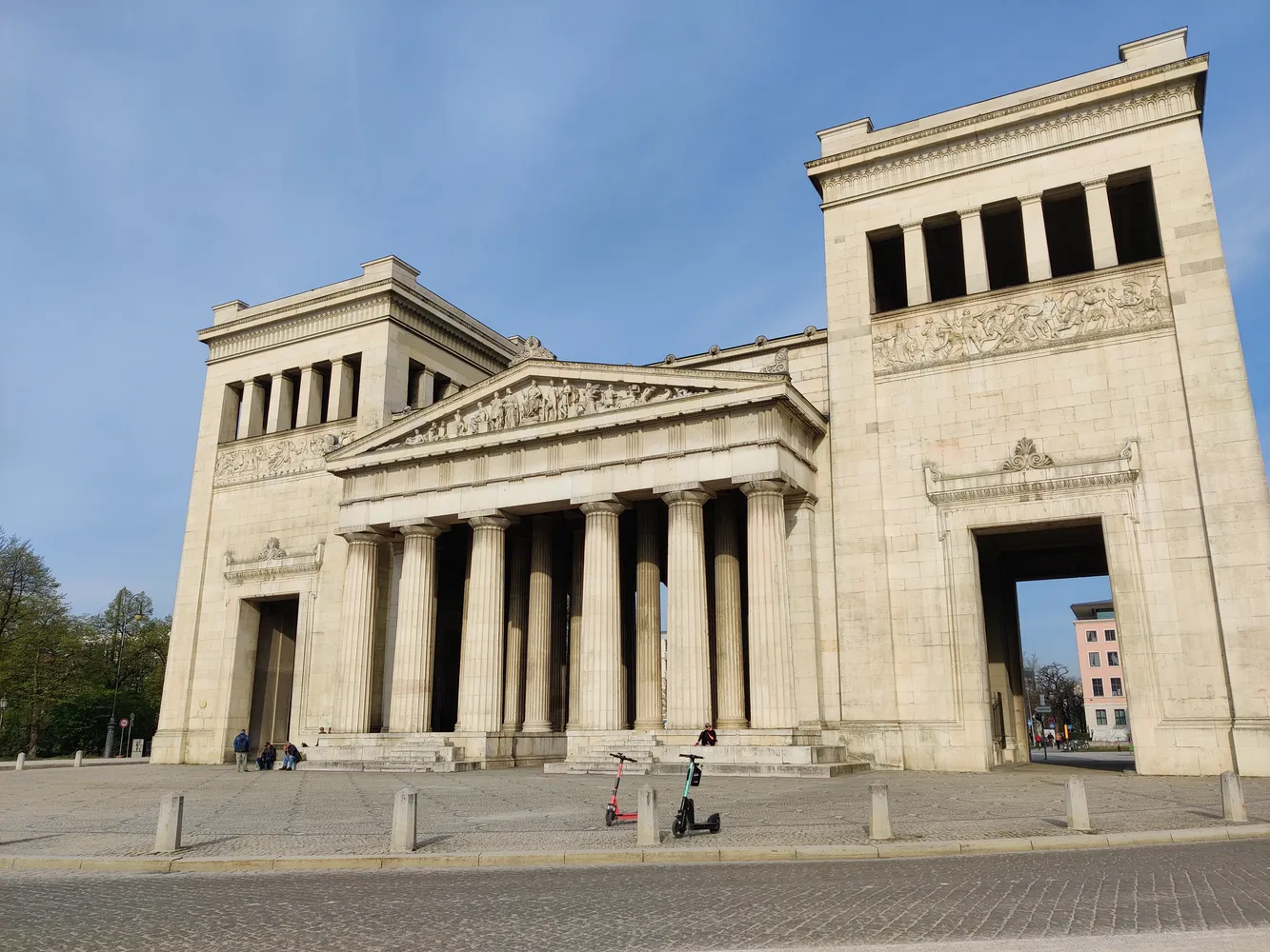 1 Zimmer Wohnung mit 32 m² in München – Bild 11