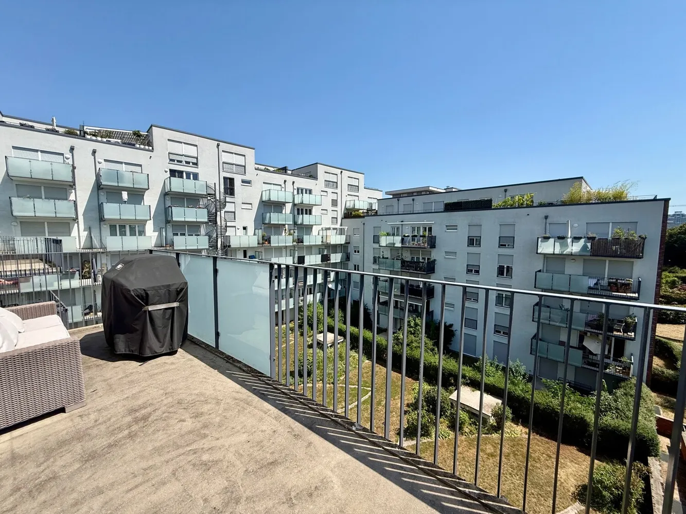 4 Zimmer Wohnung mit 115 m² in Frankfurt am Main – Bild 12