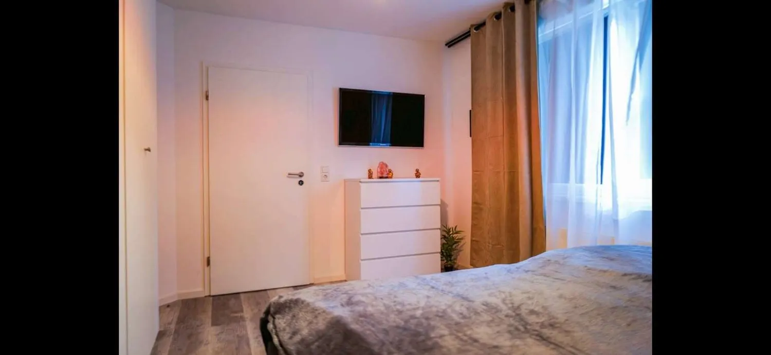 2 room apartment with 50 m² in Düsseldorf – Photo 3