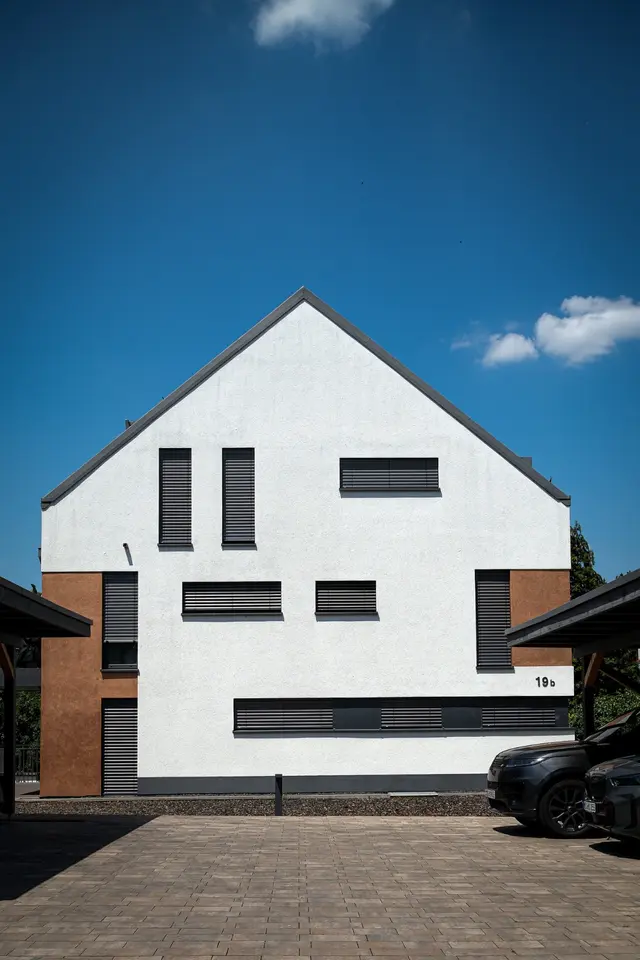 5 Zimmer Wohnung mit 136 m² in Wiesbaden – Bild 1