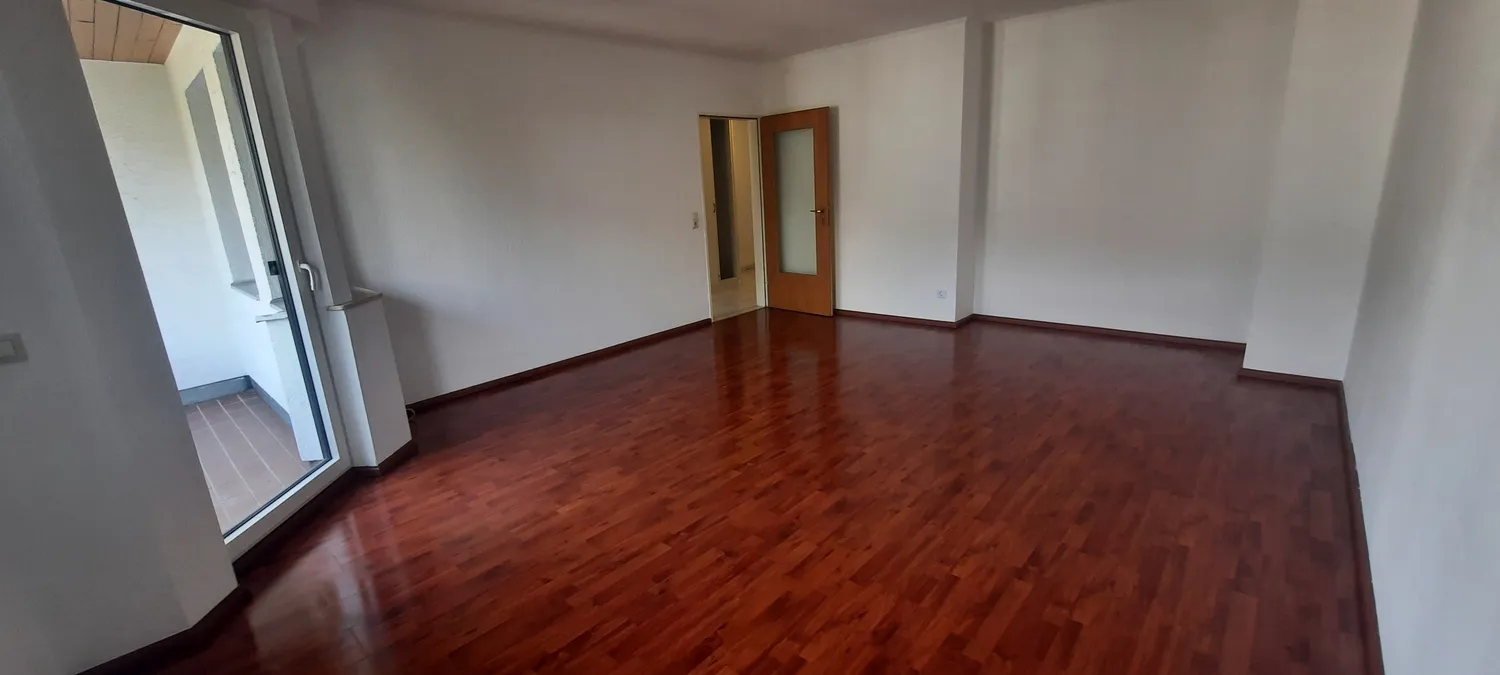 2 Zimmer Wohnung mit 60 m² in Aachen – Bild 1