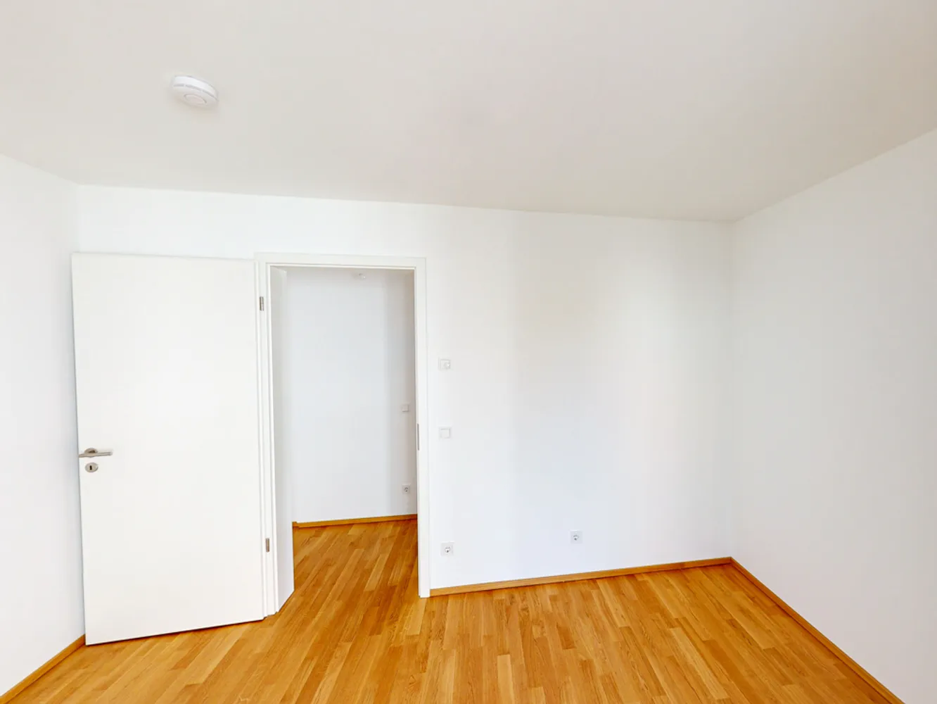 3 room apartment with 93 m² in Munich – Photo 3