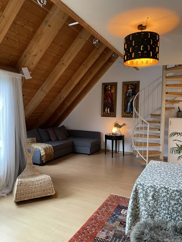 2 Zimmer Wohnung mit 85 m² in Stuttgart – Bild 1