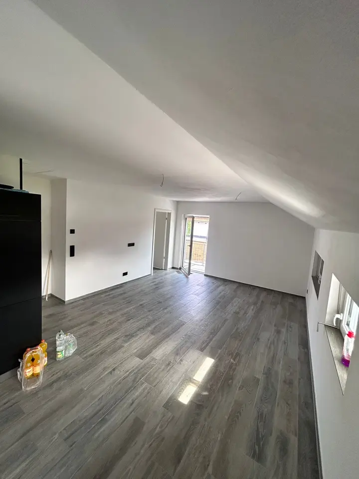4 Zimmer Wohnung mit 103 m² in Rottenburg am Neckar – Bild 1