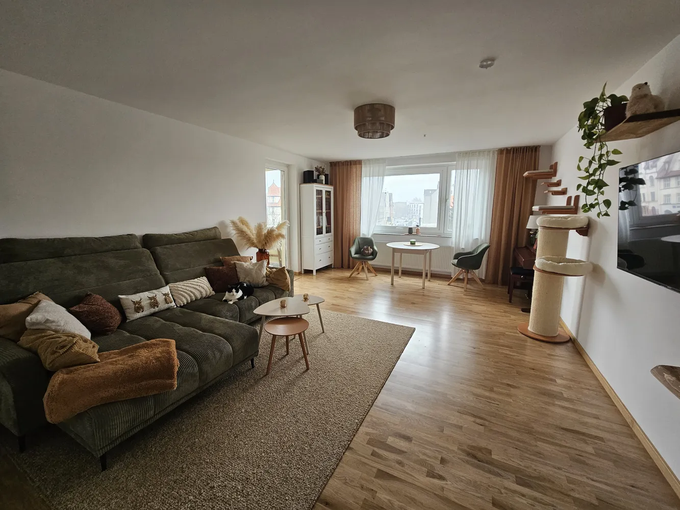 3 Zimmer Wohnung mit 92 m² in Hannover – Bild 1