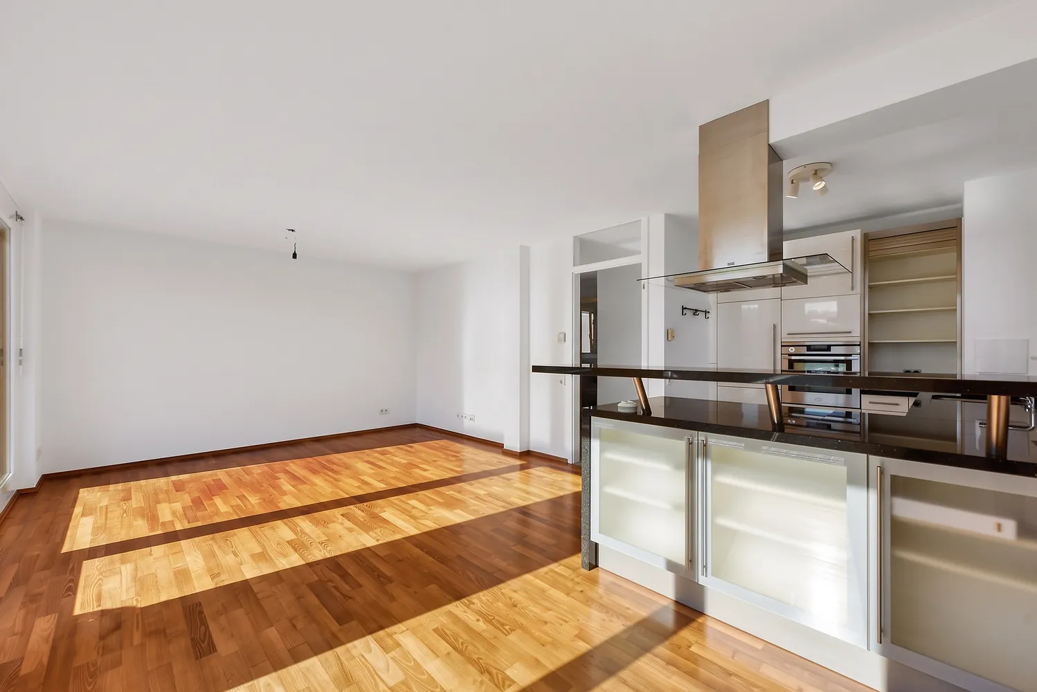 2 Zimmer Wohnung mit 63 m² in Stuttgart – Bild 2