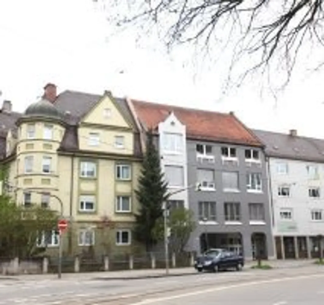 5 Zimmer Wohnung mit 136 m² in Augsburg – Bild 2