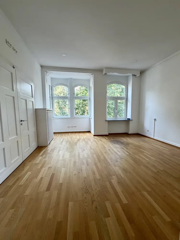 3 Zimmer Wohnung mit 102 m² in Düsseldorf – Bild 2