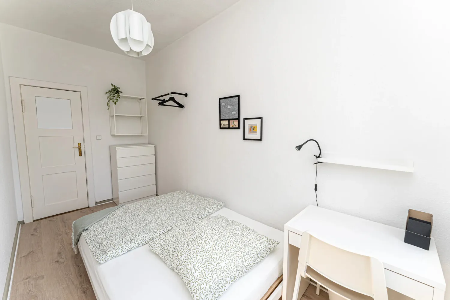 Shared room with 10 m² in Berlin – Photo 9