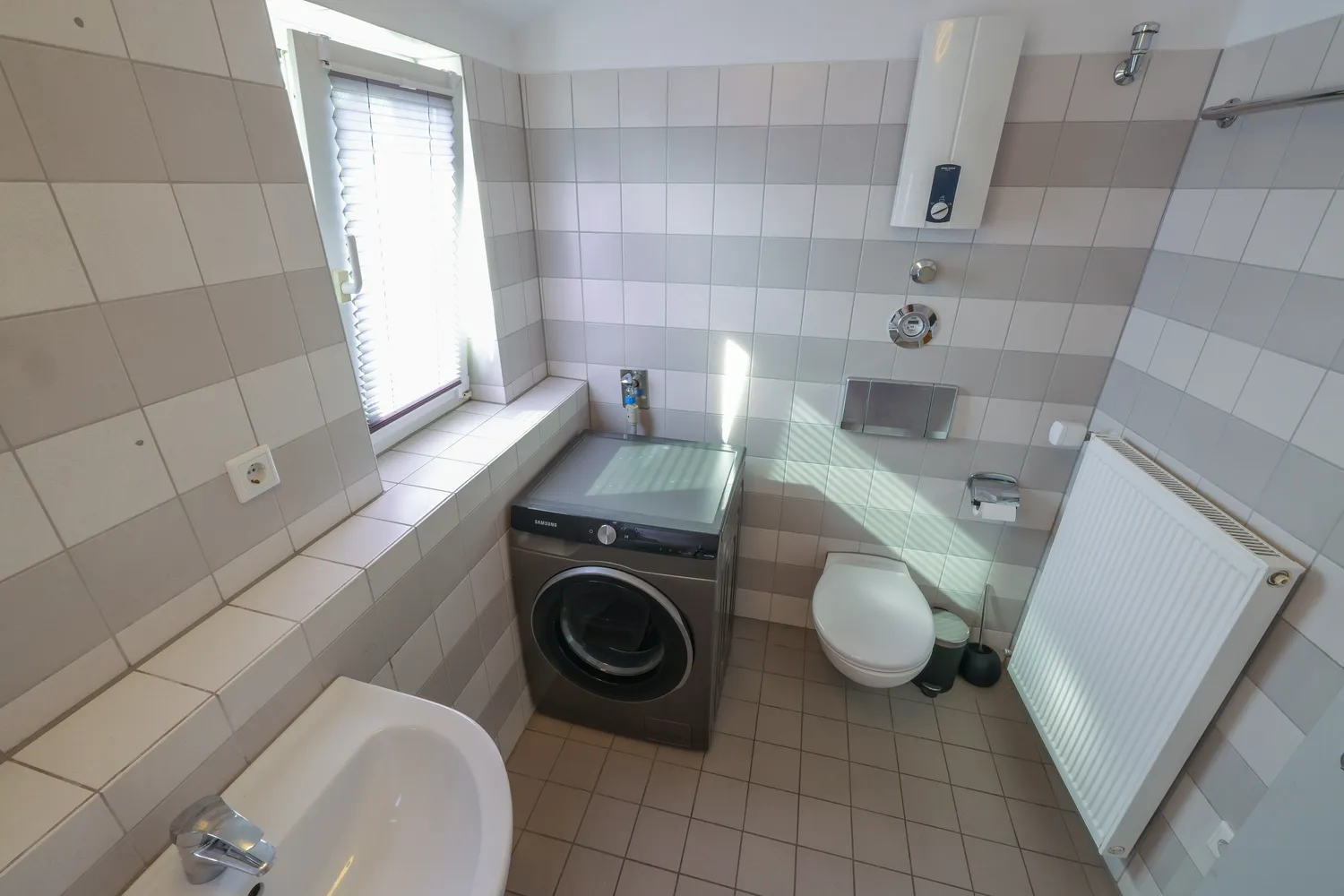 2 Zimmer Wohnung mit 94 m² in Oberhausen – Bild 9