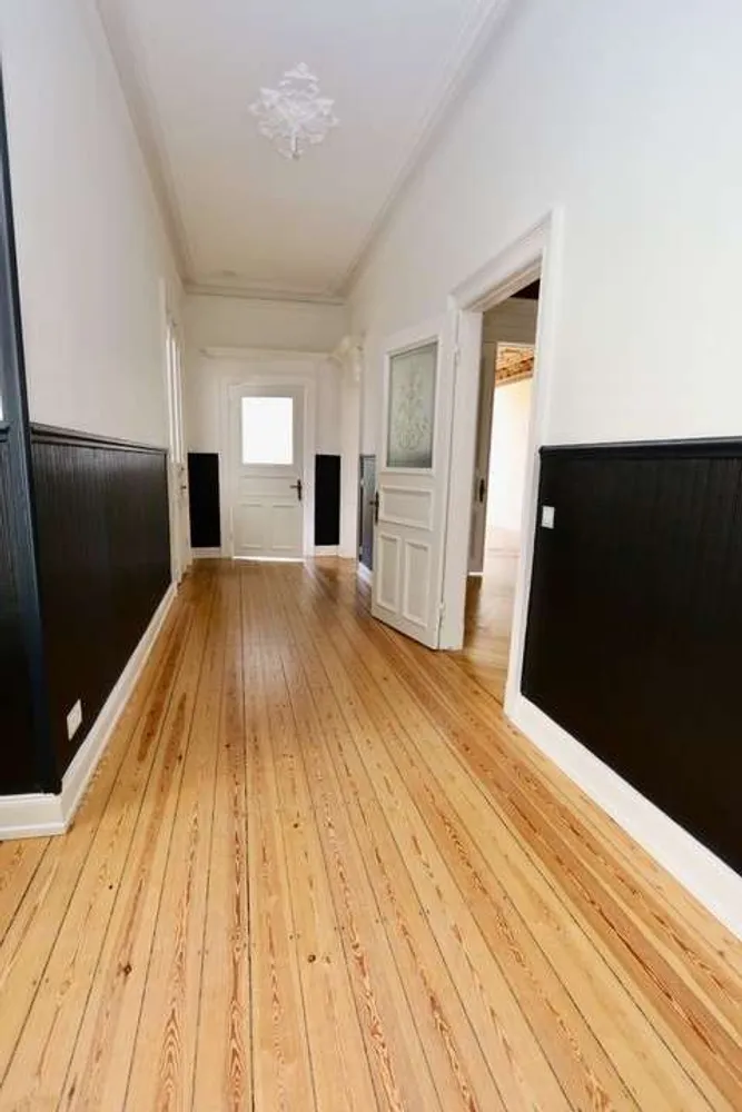 7 Zimmer Wohnung mit 208 m² in Hamburg – Bild 12